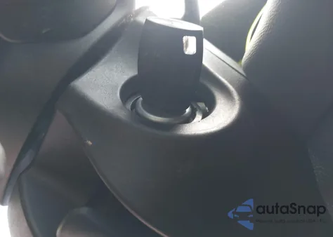 2012 Ford Focus Se z USA, uszkodzony, nr VIN 1FAHP3K28CL106235